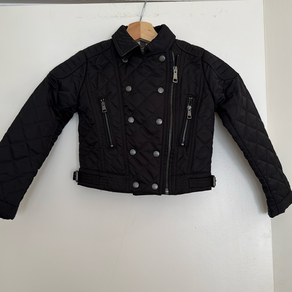 Burberry quilted Boys Biker Jacket. Size 6Y. Unisex. zipper closure and pockets